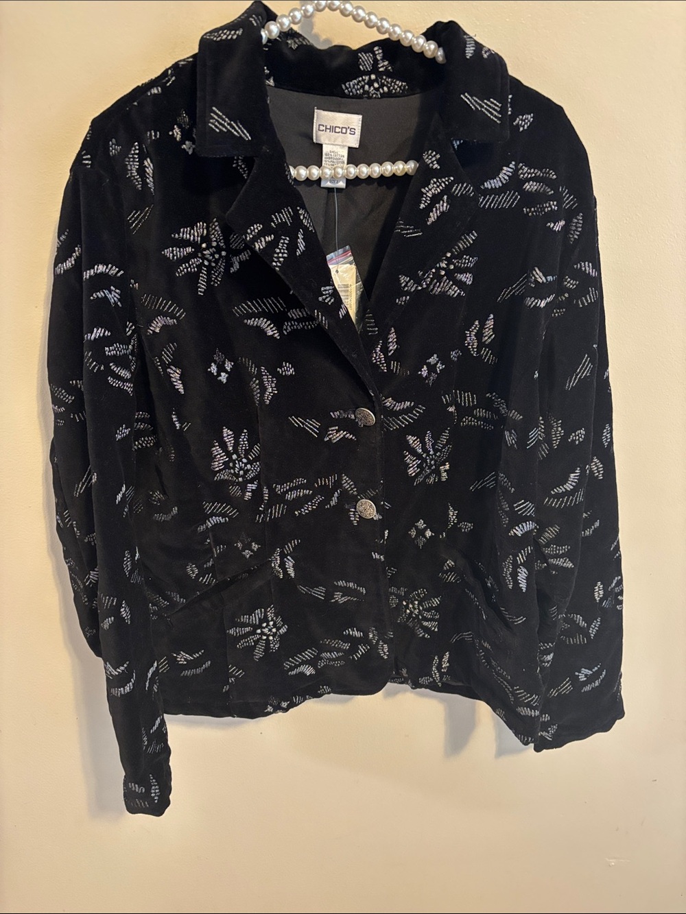 NEW Chicos Black Velvet Embroidered Blazer Jacket Womens Size 2 Large Silver